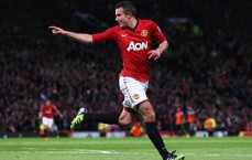 【开云权威入口】英超惊天争议！戈登禁区倒地未获点球，查洛巴手球逃过判罚，埃迪豪怒斥裁判失职