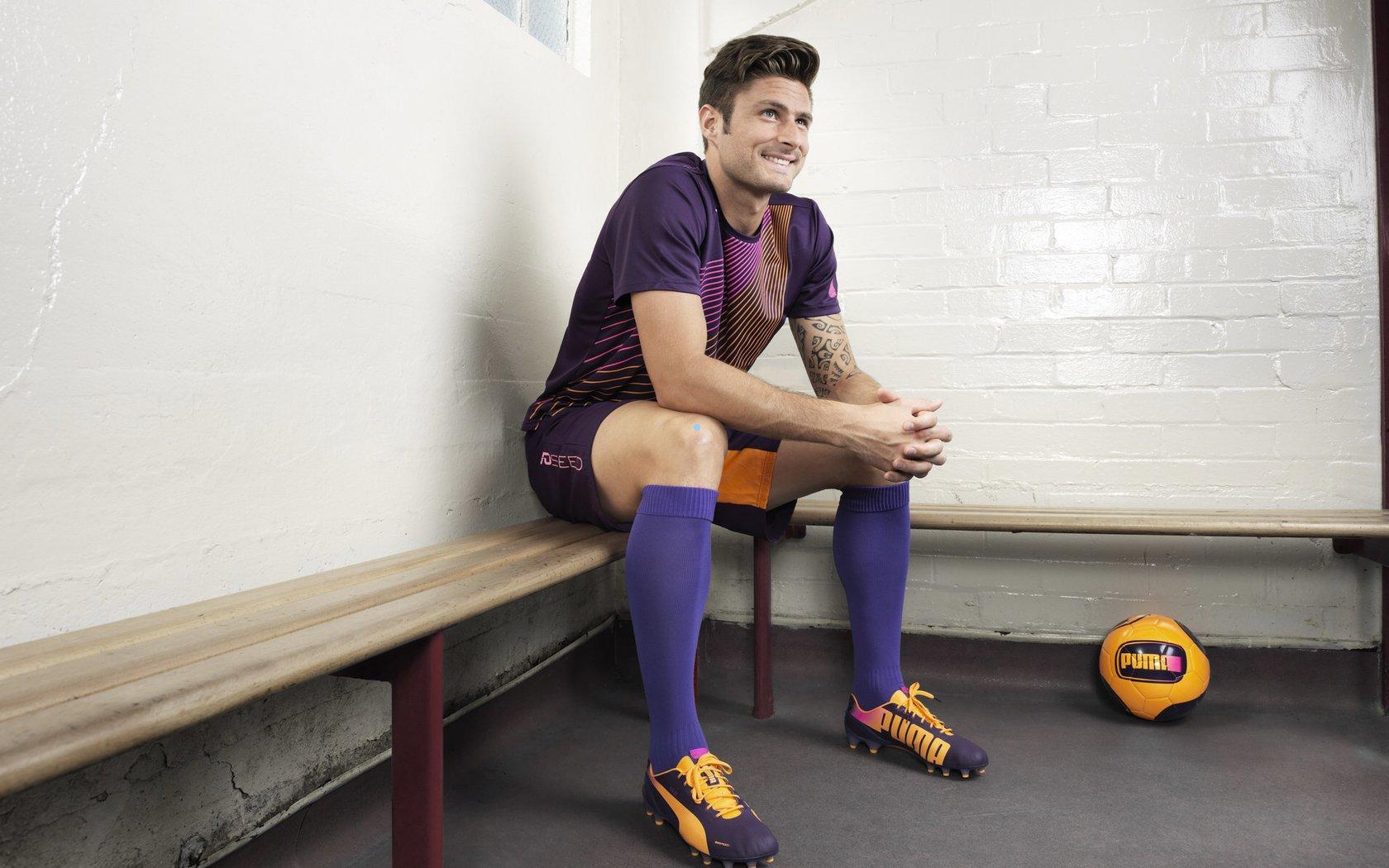 巴塞罗那新星离队宣言引发内部震荡，遭弃用后陷入独自训练困境