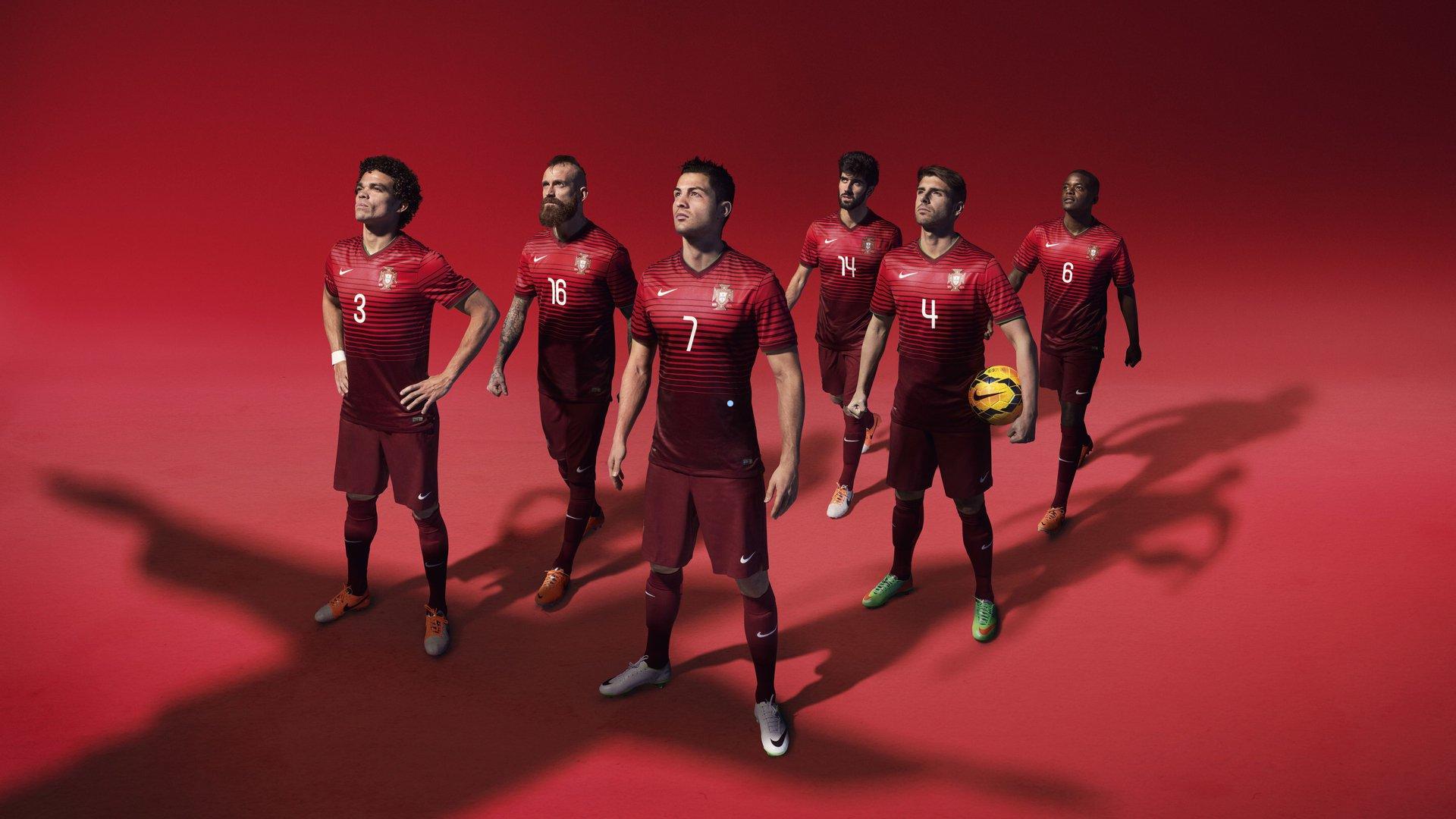 黄潜主帅为维加铲球争议发声，贴地动作不构成红牌判罚